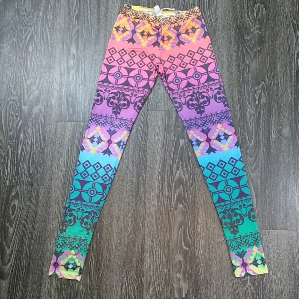 Multi-Color Printed Leggings 💙♥️❤️💚💛💜 - Picture 2 of 5